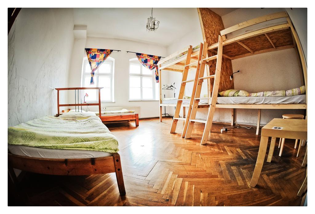 Hostel Bemma - Ozonowane Pokoje วรอตซวาฟ ภายนอก รูปภาพ