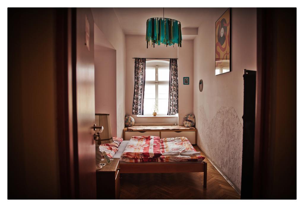 Hostel Bemma - Ozonowane Pokoje วรอตซวาฟ ภายนอก รูปภาพ