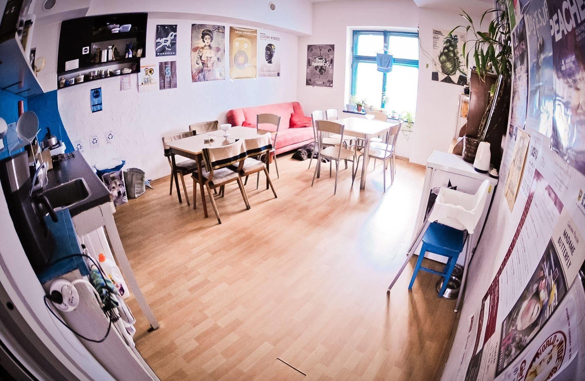 Hostel Bemma - Ozonowane Pokoje วรอตซวาฟ ภายนอก รูปภาพ
