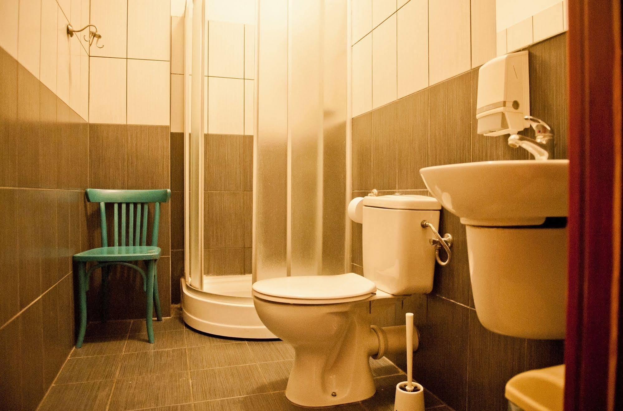 Hostel Bemma - Ozonowane Pokoje วรอตซวาฟ ภายนอก รูปภาพ