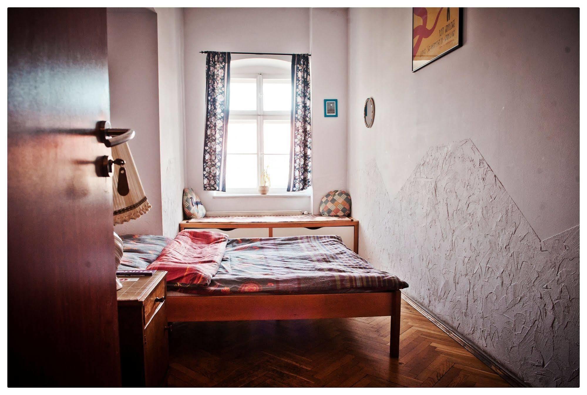 Hostel Bemma - Ozonowane Pokoje วรอตซวาฟ ภายนอก รูปภาพ